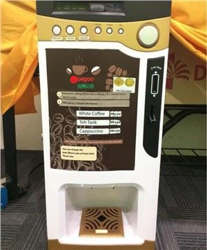 Prodejní automat na čajovou kávu pro použití liptonem